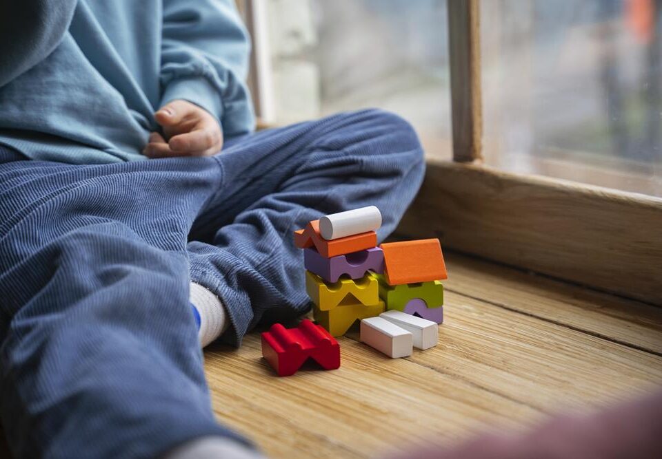Diferença entre autismo genético e hereditário